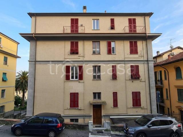 Quadrilocale in vendita a La Spezia via 27 Marzo, 116, Colli