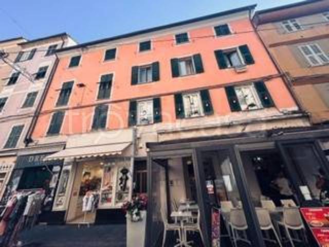Quadrilocale in vendita a La Spezia via del Prione, 187, Centro Storico