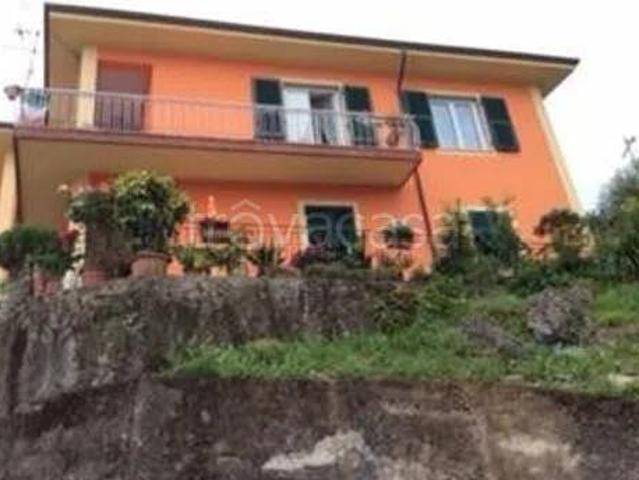 Quadrilocale in vendita a La Spezia, Rebocco La Chiappa