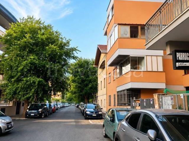 Quadrilocale in vendita a Ladispoli via Fiume