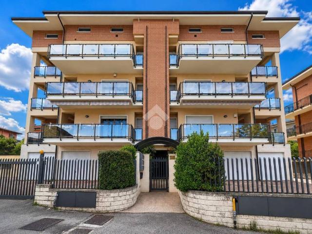 Quadrilocale in vendita a L'Aquila via delle nocelle, 6, Santa Barbara San Sisto