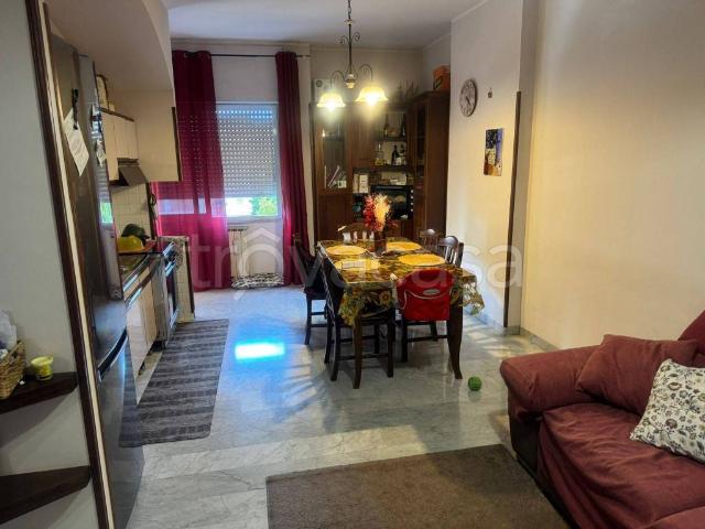 Quadrilocale in vendita a Latina via Vincenzo Monti, Centro