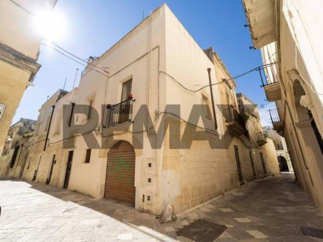 Quadrilocale in vendita a Lecce, Centro Storico
