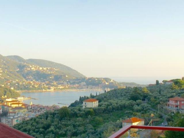 Quadrilocale in vendita a Lerici