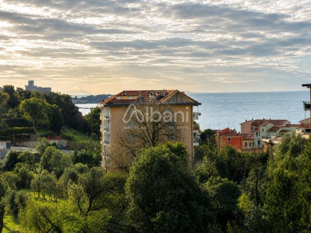 Quadrilocale in vendita a Lerici, San Terenzo