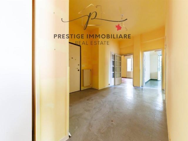 Quadrilocale in vendita a Livorno, Fabbricotti