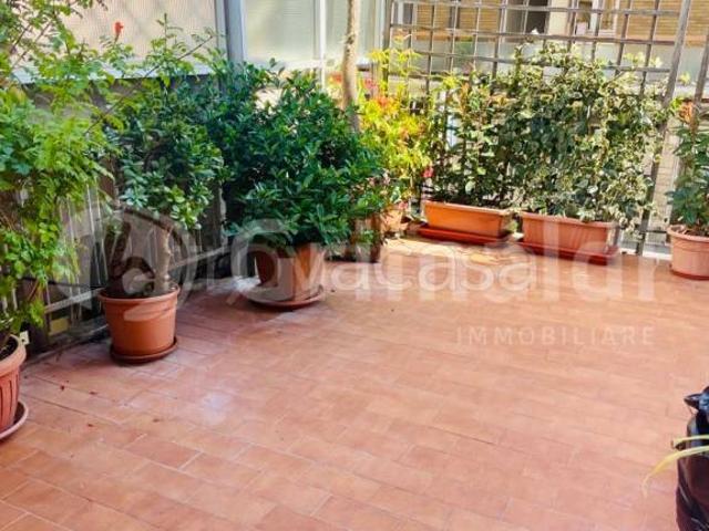 Quadrilocale in vendita a Livorno, Fabbricotti