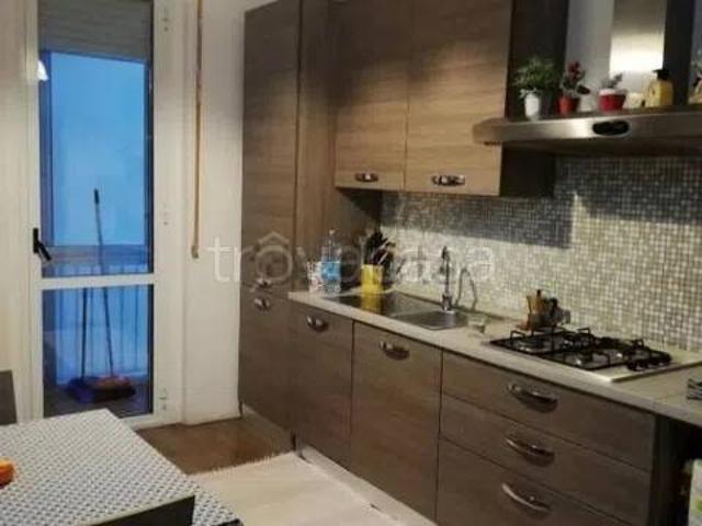 Quadrilocale in vendita a Livorno via Angiolo Badaloni, Ospedale Stazione