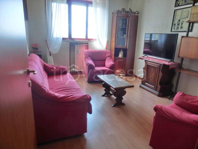 Quadrilocale in vendita a Lodi via Luigi Bay