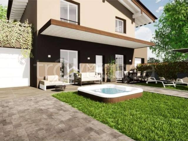 Quadrilocale in vendita a Lonato del Garda viale Roma