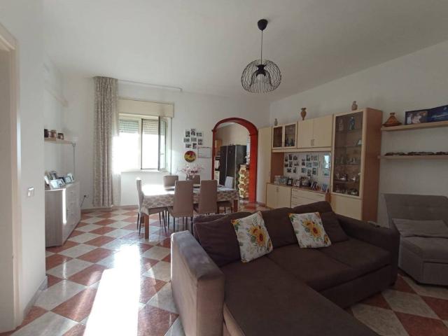 Quadrilocale in vendita a Pulsano