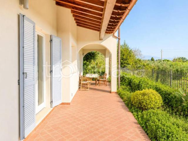 Quadrilocale in vendita a Padenghe sul Garda via g. Puccini