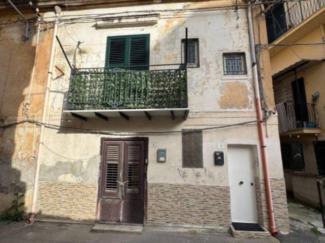 Quadrilocale in vendita a Palermo, Settecannoli