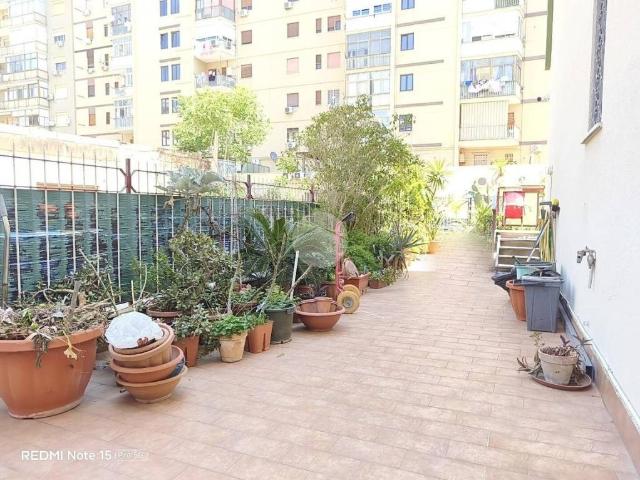 Quadrilocale in vendita a Palermo via Norvegia, 2, Strasburgo Belgio