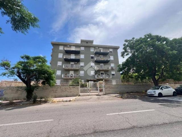 Quadrilocale in vendita a Palermo via Ettore Li Gotti, 4, Acqua dei Corsari