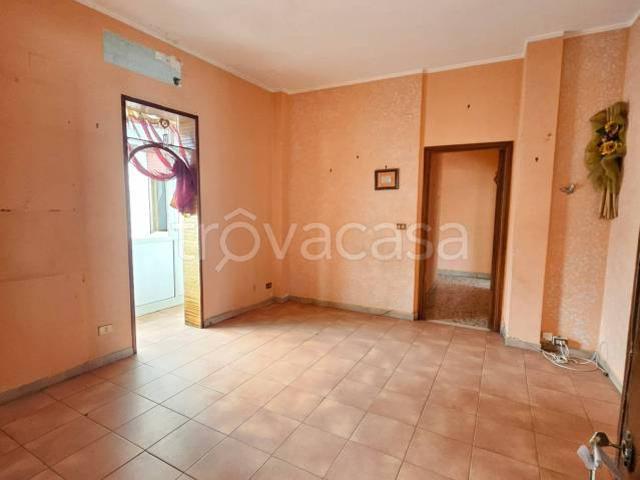 Quadrilocale in vendita a Palermo via Giuseppe Crispi, 30, Noce