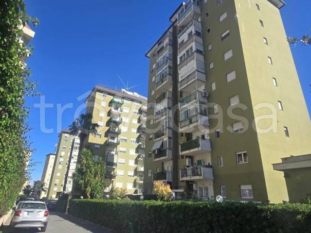 Quadrilocale in vendita a Palermo via Luigi Cosenz, 8, CEP Michelangelo Alta