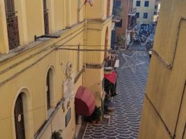 Quadrilocale in vendita a Passignano sul Trasimeno