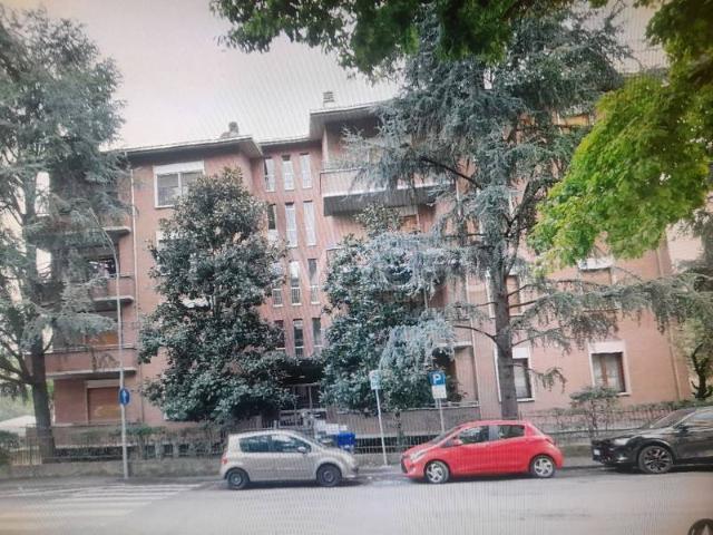 Quadrilocale in vendita a Parma via Bonfiglio Zanardi, 18