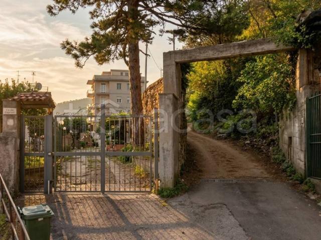 Quadrilocale in vendita a Pellezzano