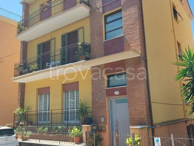 Quadrilocale in vendita a Pesaro via Francesco Baracca, Montegranaro Loreto