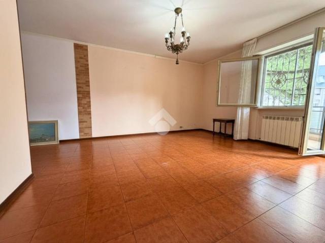 Quadrilocale in vendita a Pesaro via Saverio Mercadante, 1, Villa San Martino