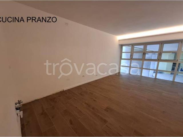 Quadrilocale in vendita a Pesaro, Porto