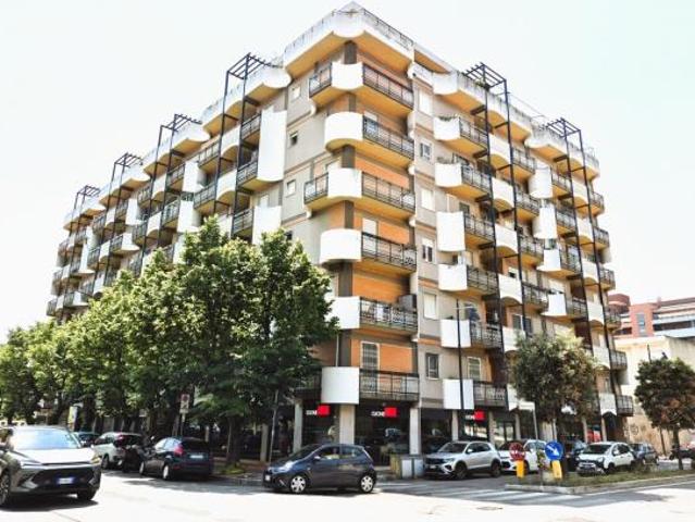Quadrilocale in vendita a Pescara