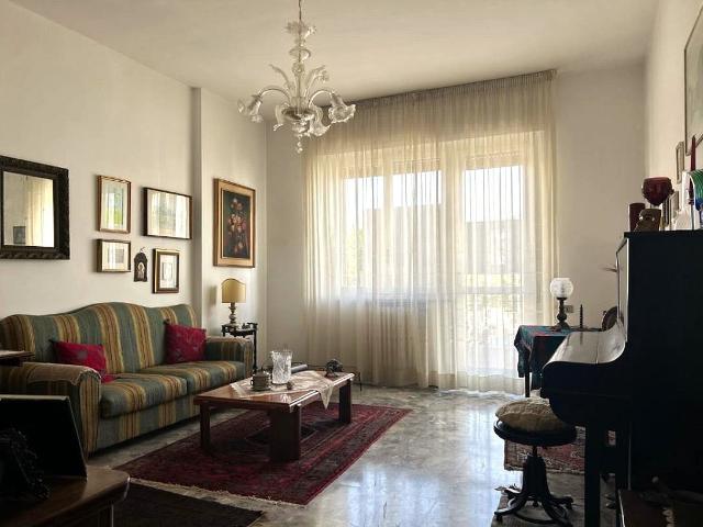 Quadrilocale in vendita a Pescara