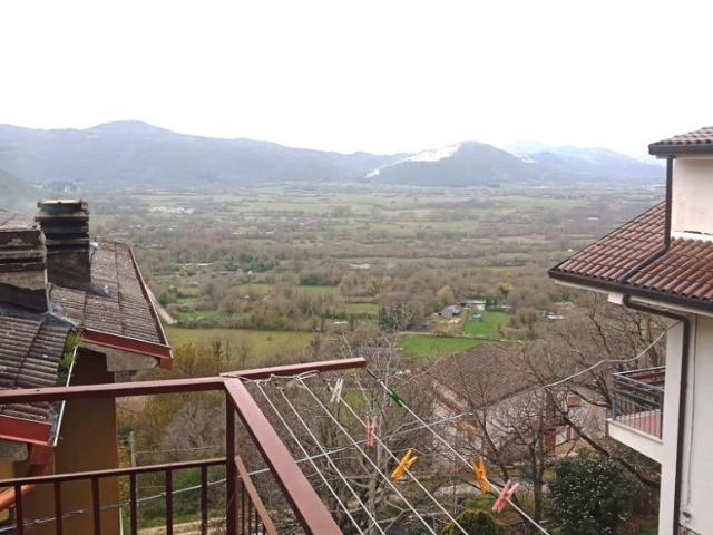 Quadrilocale in vendita a Pereto