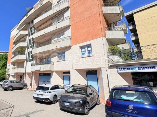 Quadrilocale in vendita a Perugia viale San Sisto, San Sisto Lacugnano