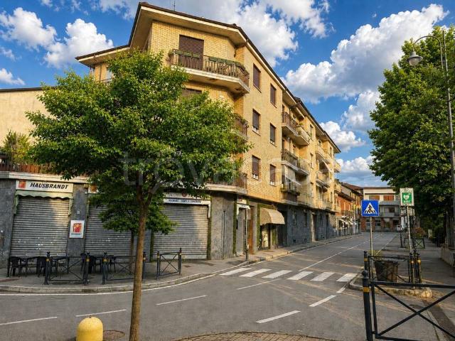 Quadrilocale in vendita a Pianezza via Amedeo Gioliti