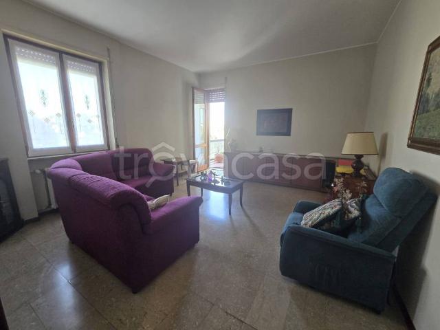 Quadrilocale in vendita a Piacenza via Celestino Coppellotti, Clinica Piacenza
