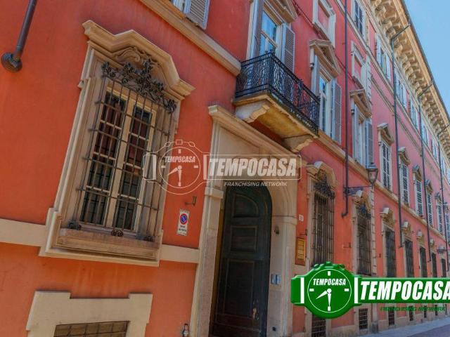 Quadrilocale in vendita a Piacenza via Giuseppe Verdi 15, Centro città