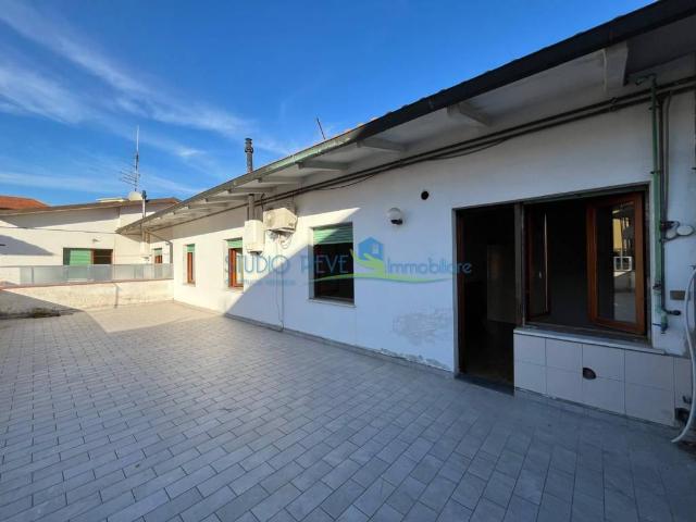 Quadrilocale in vendita a Pieve a Nievole via Empolese, 25