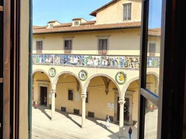 Quadrilocale in vendita a Pistoia piazza Giovanni xxiii, 6, Centro città