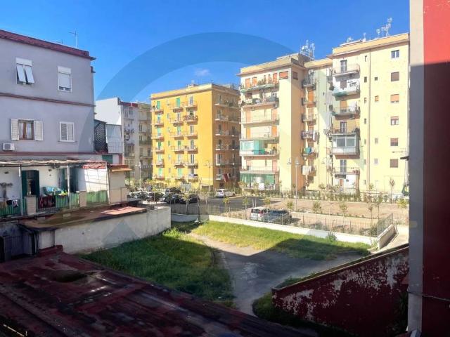Quadrilocale in vendita a Portici