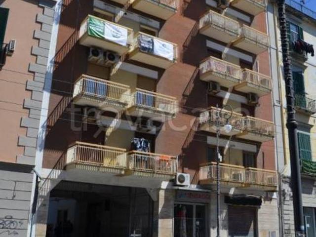 Quadrilocale in vendita a Portici corso Giuseppe Garibaldi