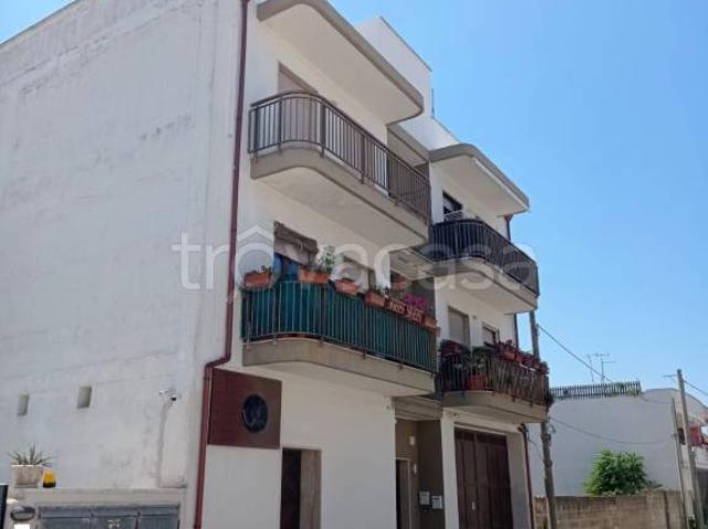 Quadrilocale in vendita a Porto Cesareo via Antonio Fogazzaro, 16