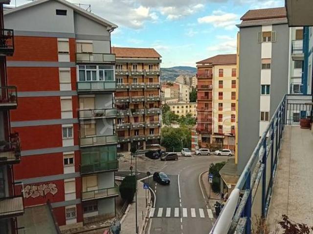 Quadrilocale in vendita a Potenza via Nicola Vaccaro, 248