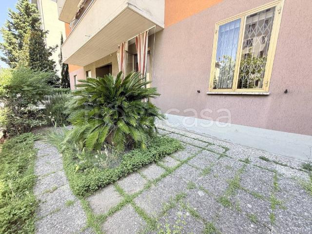 Quadrilocale in vendita a Prato via Antonio Vivaldi, San Paolo
