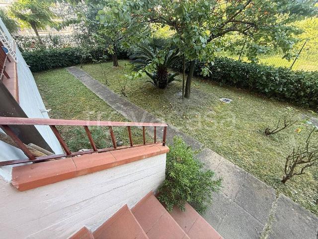 Quadrilocale in vendita a Prato via Brasimone, Sant'Ippolito