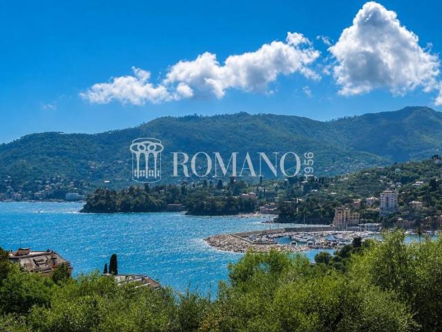 Quadrilocale in vendita a Rapallo via Sage, Parco Casale Castello dei Sogni