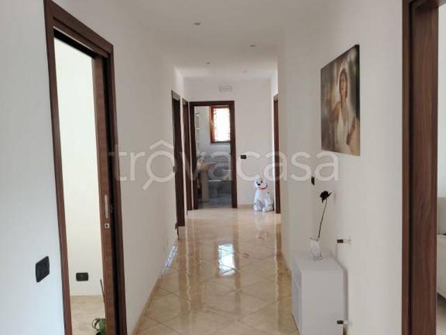 Quadrilocale in vendita a Reggio di Calabria via Caprai, Modena San Giorgio Extra