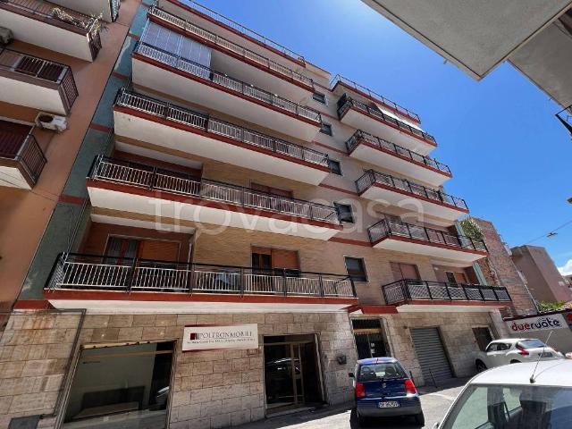 Quadrilocale in vendita a Reggio di Calabria, Sbarre