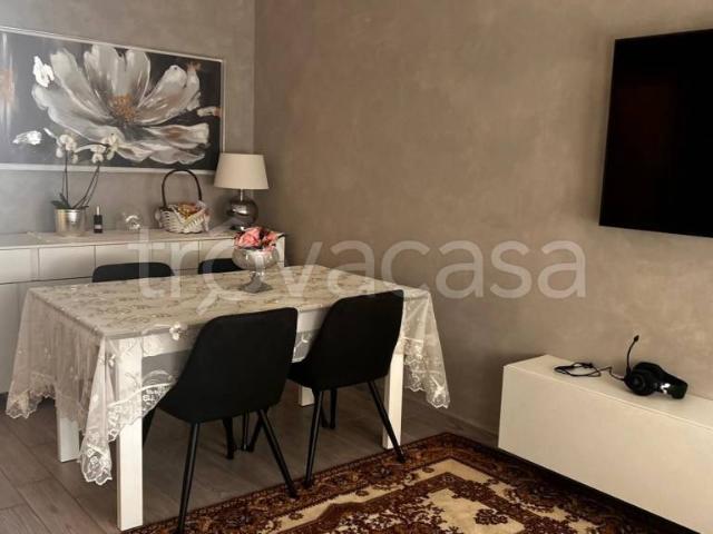 Quadrilocale in vendita a Reggio nell'Emilia via Carlo Marx, Roncocesi Villaggio Crostolo