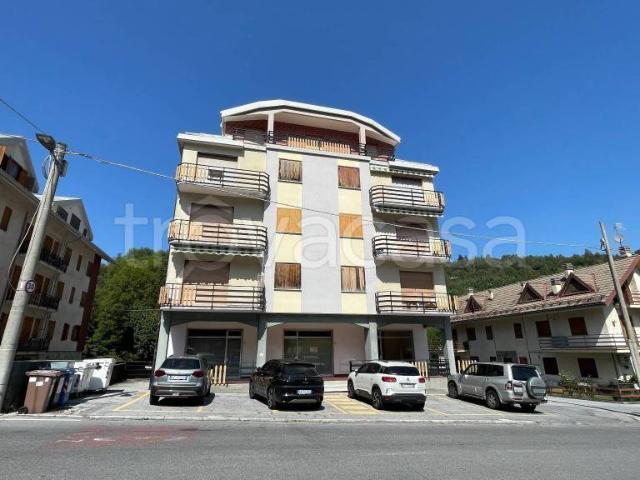 Quadrilocale in vendita a Roccaforte Mondovì via Madame Curie, 34, Lurisia