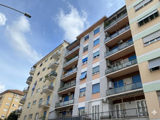 Quadrilocale in vendita a Roma