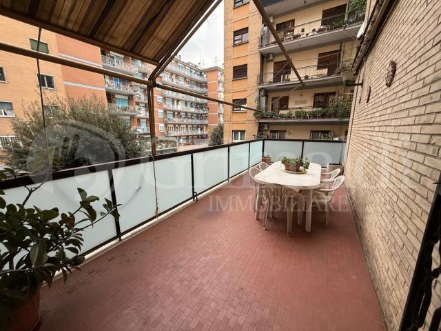 Quadrilocale in vendita a Roma