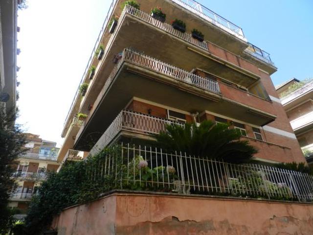 Quadrilocale in vendita a Roma